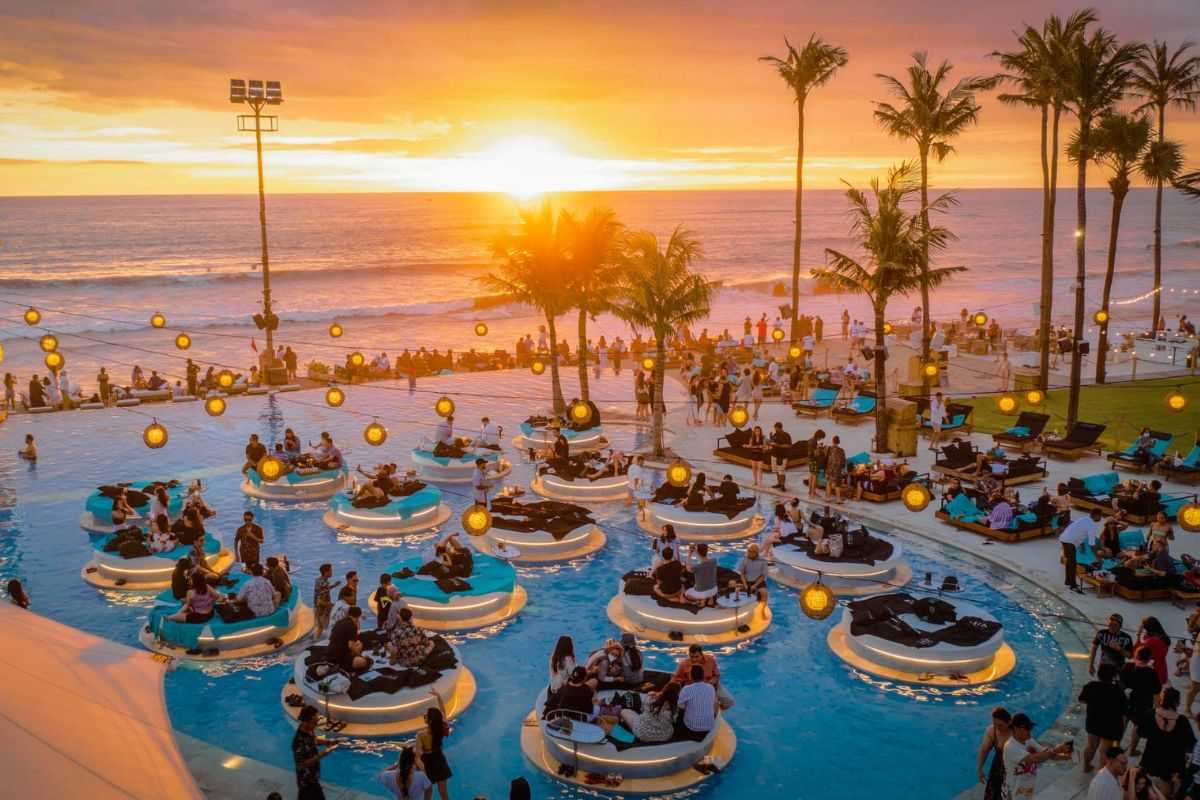 Beach Activities in Bali