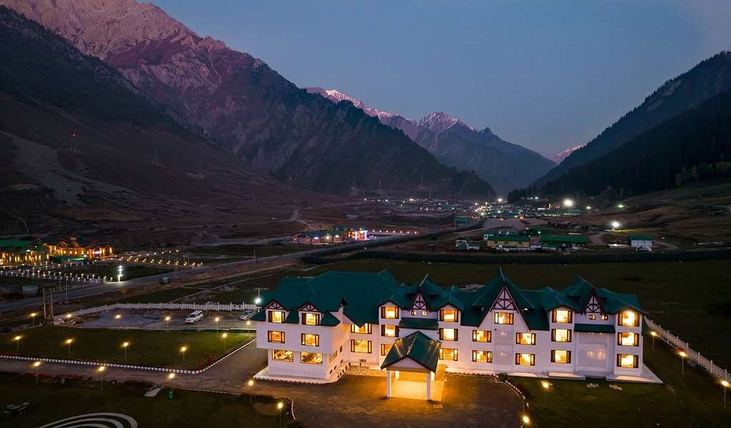 Country Inn & Suites by Radisson Sonamarg